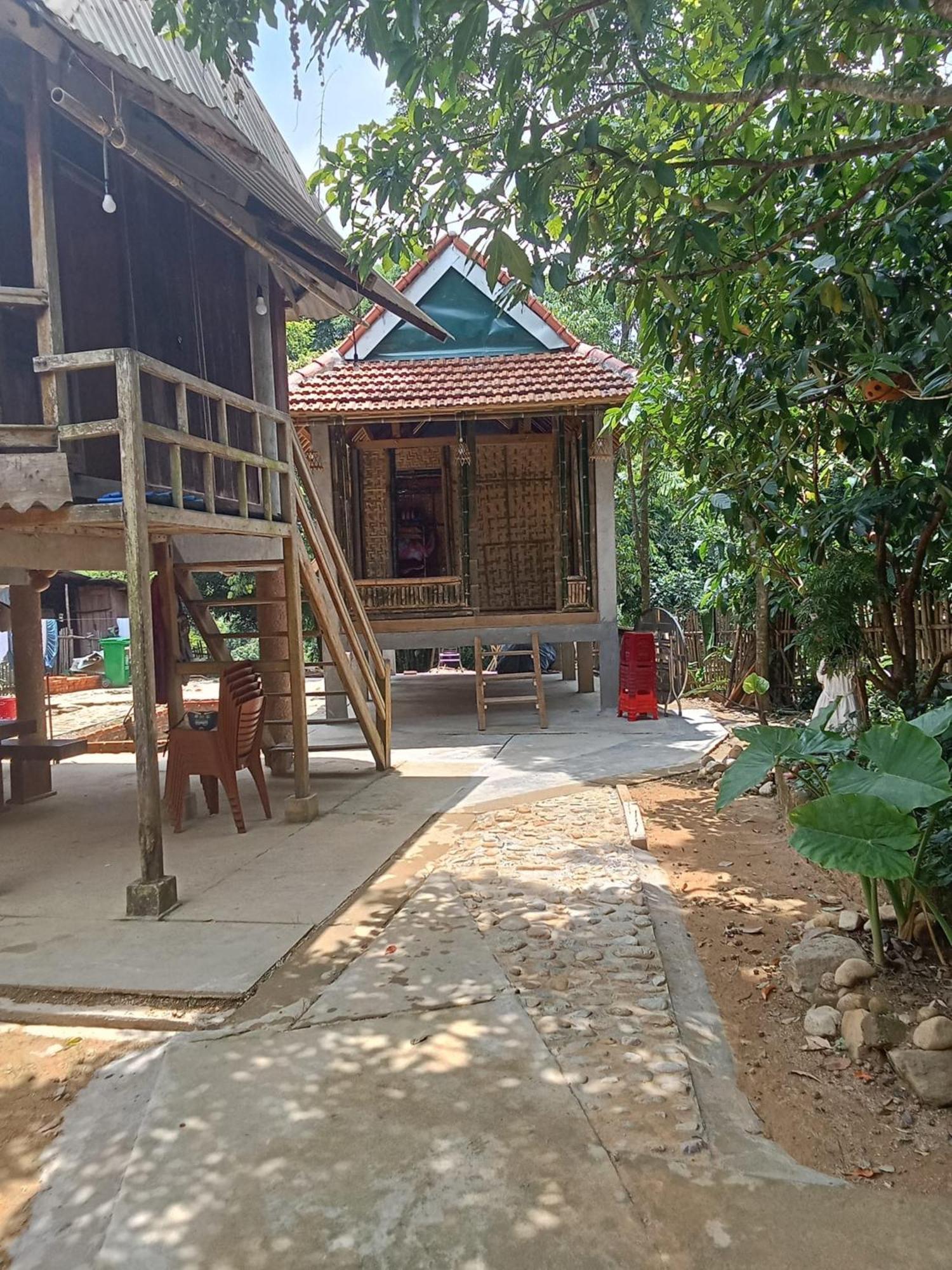 Homestay Ho Son - Thac Anor A Luoi Eksteriør bilde